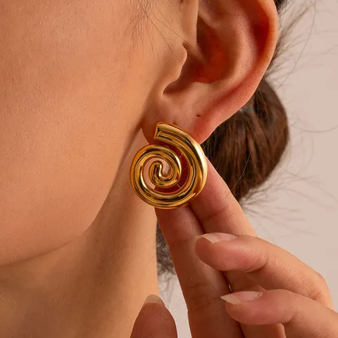 Vintage Style Luxurious Earrings